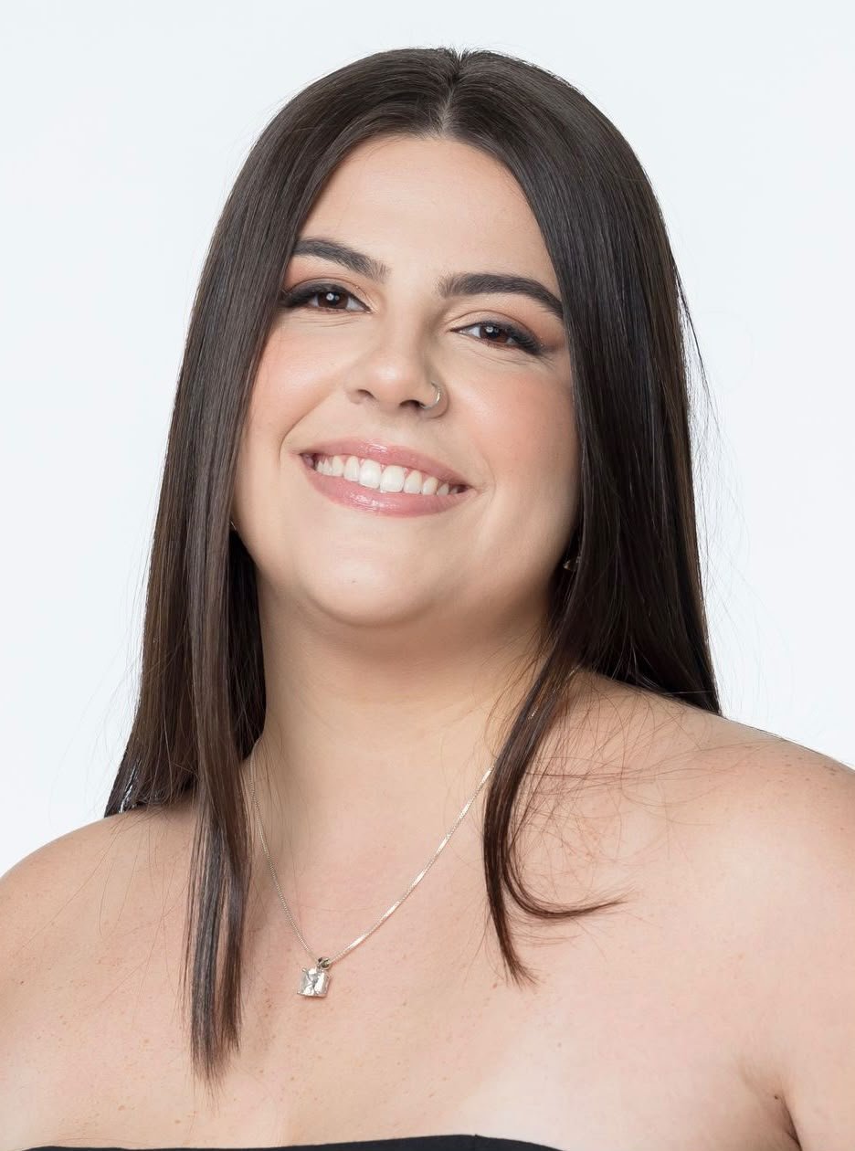 Dra. Mariana Hernandez sorrindo